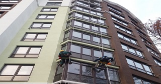 Установка крыши на балкон Балашов цена от 1046 руб. м/2.